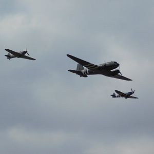 Battle of Britain Memorial Flight 1/4 (Hurricane, Dakota and Spitfire)
