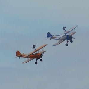 Bretling/Aerosuperbatic Wingwalkers